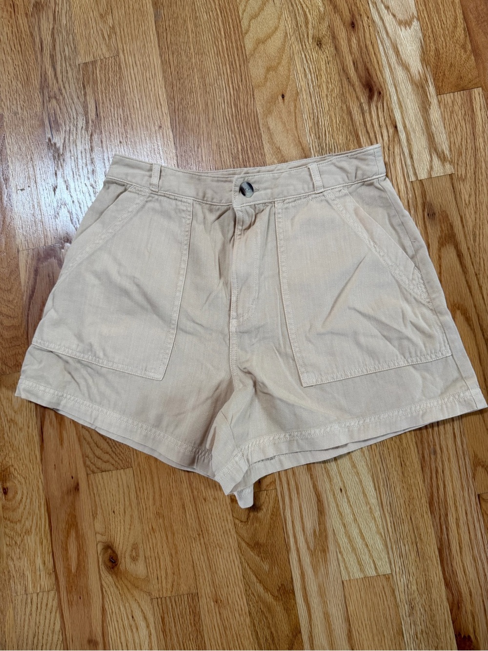 Universal Thread Light Beige High-Waist Utility Shorts